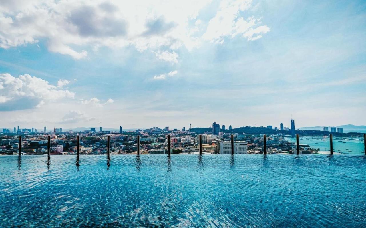 Central Pattaya Condo With A Beautiful View Exterior foto